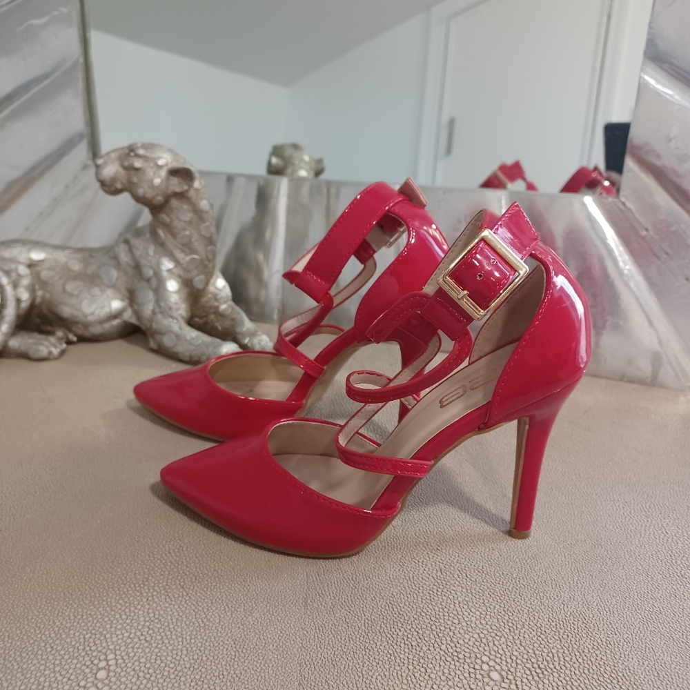 red shoes